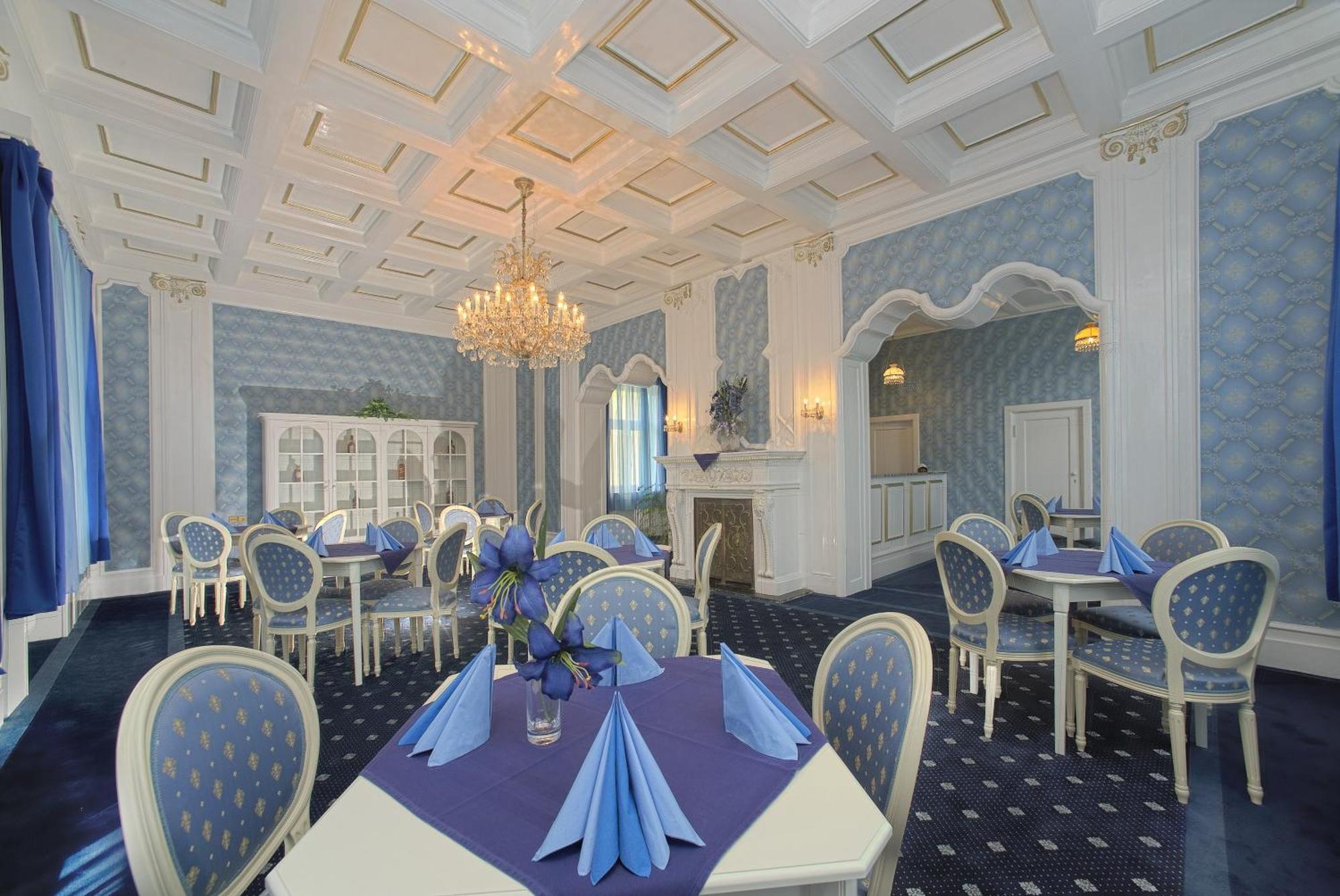 Hotel Zamecek Podebrady Luaran gambar